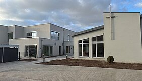 Eine Ansicht des neuen Gemeindezentrums in Gunzenhausen mit der neuen Kindertagesstätte.