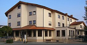 Das Bild zeigt das Gebäude "Haus Odenwald" in Groß Umstadt