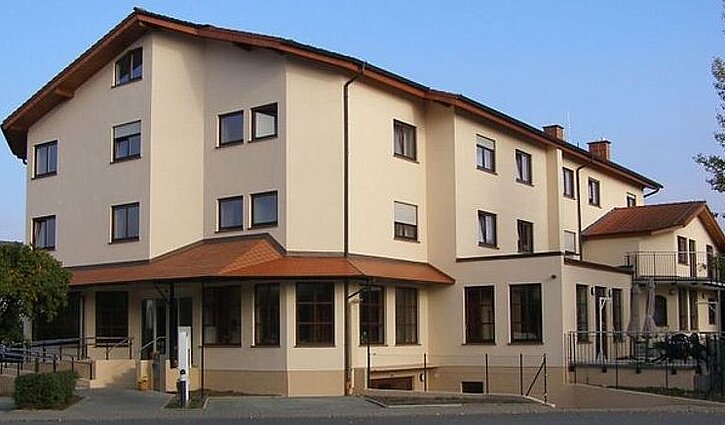 Zu sehen ist das Haus Odenwald